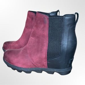 SOREL boots, Joan of Arctic wedge ankle Bootie,  leather, wine/burgundy, 8